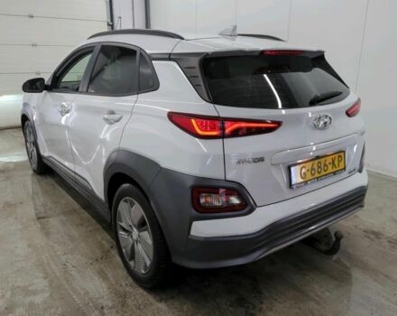 Белый Хендай Другая, объемом двигателя 0 л и пробегом 121 тыс. км за 15953 $, фото 1 на Automoto.ua