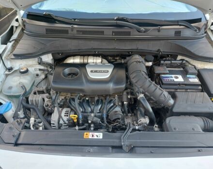 Белый Хендай Другая, объемом двигателя 1.6 л и пробегом 40 тыс. км за 20300 $, фото 17 на Automoto.ua