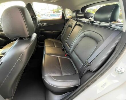 Белый Хендай Другая, объемом двигателя 0 л и пробегом 31 тыс. км за 10000 $, фото 11 на Automoto.ua