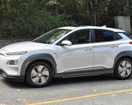 Белый Хендай Другая, объемом двигателя 0 л и пробегом 49 тыс. км за 12000 $, фото 2 на Automoto.ua