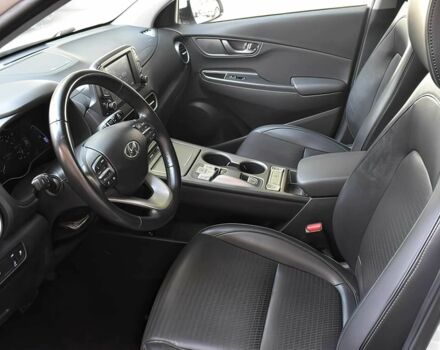 Белый Хендай Другая, объемом двигателя 0 л и пробегом 49 тыс. км за 12000 $, фото 8 на Automoto.ua