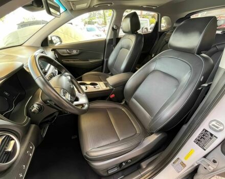 Белый Хендай Другая, объемом двигателя 0 л и пробегом 31 тыс. км за 10000 $, фото 7 на Automoto.ua