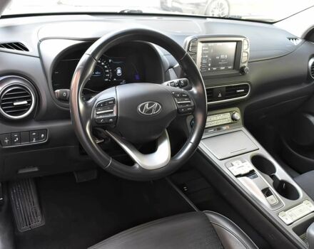 Белый Хендай Другая, объемом двигателя 0 л и пробегом 49 тыс. км за 12000 $, фото 9 на Automoto.ua