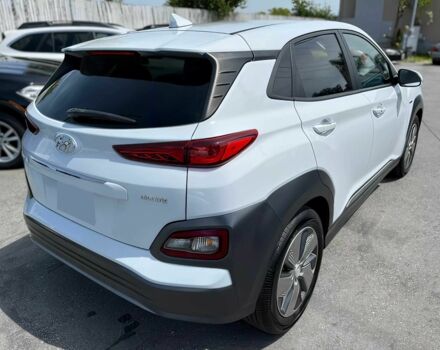 Белый Хендай Другая, объемом двигателя 0 л и пробегом 31 тыс. км за 10000 $, фото 4 на Automoto.ua