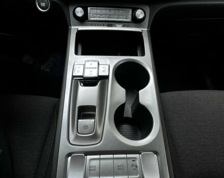 Белый Хендай Другая, объемом двигателя 0 л и пробегом 103 тыс. км за 17699 $, фото 16 на Automoto.ua