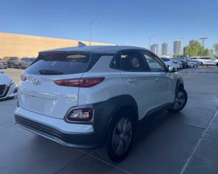 Белый Хендай Другая, объемом двигателя 0 л и пробегом 45 тыс. км за 9600 $, фото 3 на Automoto.ua