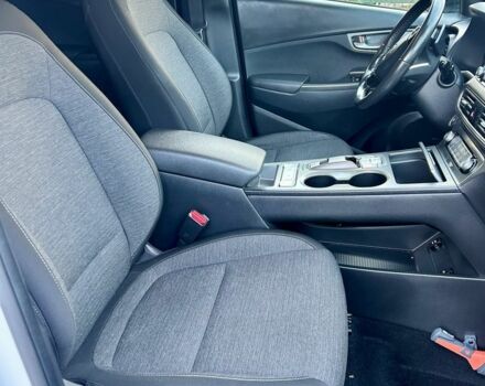 Белый Хендай Другая, объемом двигателя 0 л и пробегом 109 тыс. км за 16204 $, фото 6 на Automoto.ua