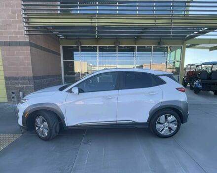 Белый Хендай Другая, объемом двигателя 0 л и пробегом 45 тыс. км за 9600 $, фото 2 на Automoto.ua