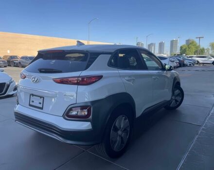 Білий Хендай Інша, об'ємом двигуна 0 л та пробігом 34 тис. км за 7600 $, фото 3 на Automoto.ua