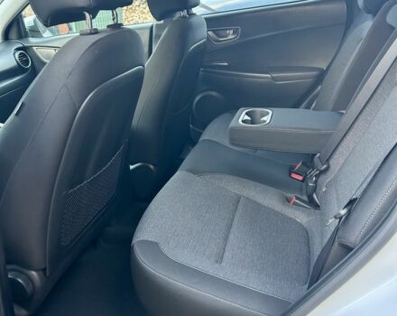 Белый Хендай Другая, объемом двигателя 0 л и пробегом 109 тыс. км за 16204 $, фото 5 на Automoto.ua