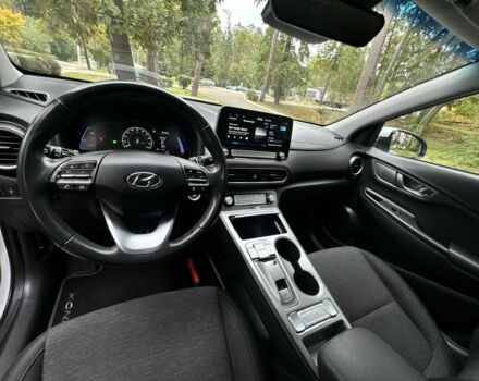 Белый Хендай Другая, объемом двигателя 0 л и пробегом 103 тыс. км за 17699 $, фото 8 на Automoto.ua