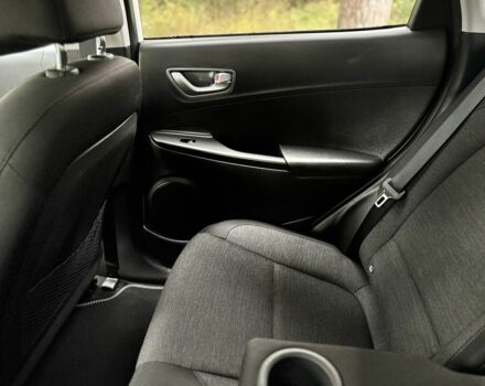 Белый Хендай Другая, объемом двигателя 0 л и пробегом 103 тыс. км за 17699 $, фото 19 на Automoto.ua