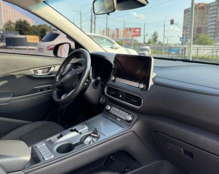 Белый Хендай Другая, объемом двигателя 0 л и пробегом 100 тыс. км за 16300 $, фото 2 на Automoto.ua