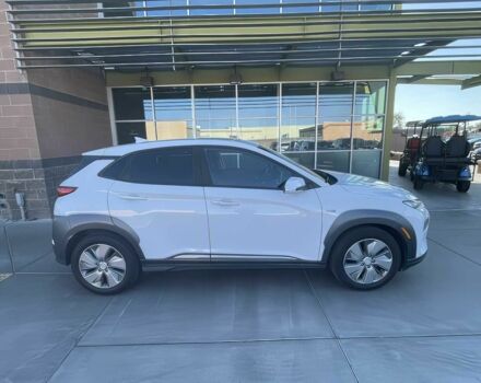 Белый Хендай Другая, объемом двигателя 0 л и пробегом 45 тыс. км за 9600 $, фото 6 на Automoto.ua