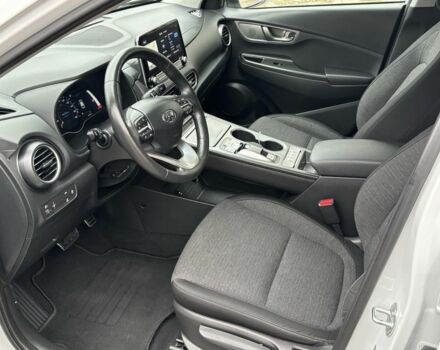 Білий Хендай Інша, об'ємом двигуна 0 л та пробігом 102 тис. км за 15700 $, фото 3 на Automoto.ua