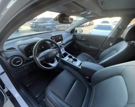 Белый Хендай Другая, объемом двигателя 0 л и пробегом 45 тыс. км за 9600 $, фото 8 на Automoto.ua