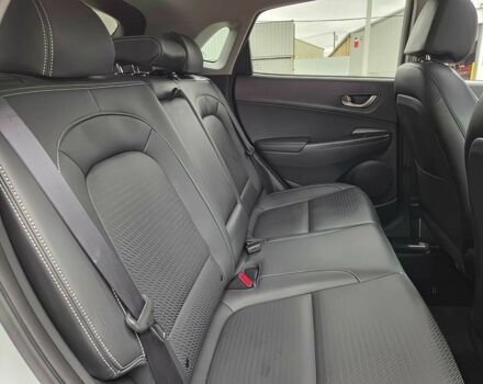 Белый Хендай Другая, объемом двигателя 1.6 л и пробегом 49 тыс. км за 15000 $, фото 13 на Automoto.ua