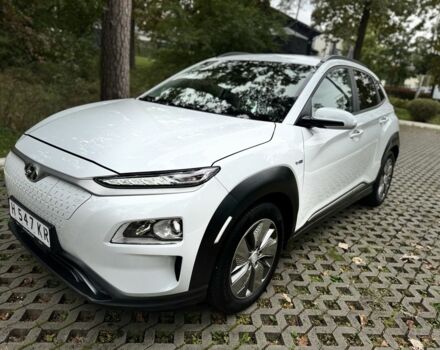 Белый Хендай Другая, объемом двигателя 0 л и пробегом 103 тыс. км за 17699 $, фото 4 на Automoto.ua