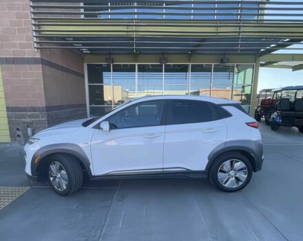 Білий Хендай Інша, об'ємом двигуна 0 л та пробігом 34 тис. км за 7600 $, фото 2 на Automoto.ua