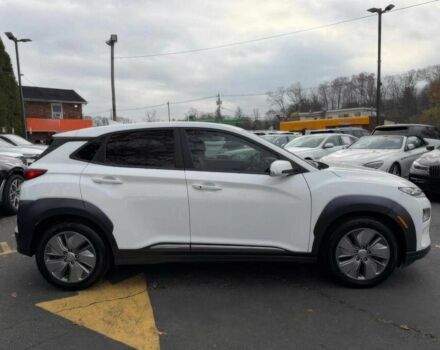 Белый Хендай Другая, объемом двигателя 0 л и пробегом 10 тыс. км за 14000 $, фото 2 на Automoto.ua