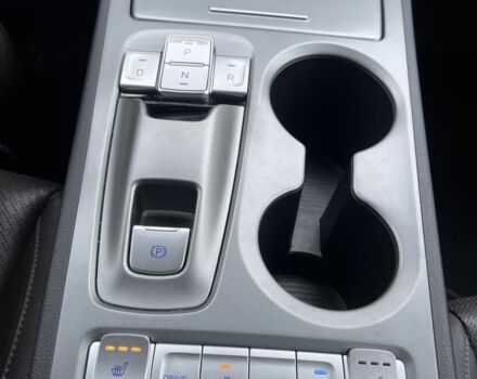 Белый Хендай Другая, объемом двигателя 0 л и пробегом 100 тыс. км за 19725 $, фото 23 на Automoto.ua