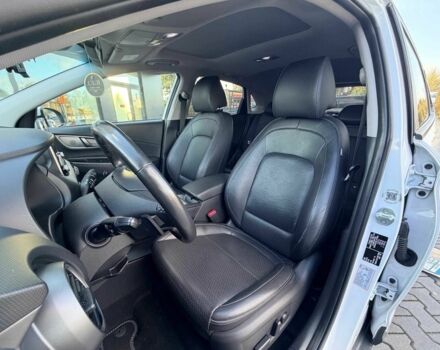 Белый Хендай Другая, объемом двигателя 0 л и пробегом 45 тыс. км за 12000 $, фото 7 на Automoto.ua