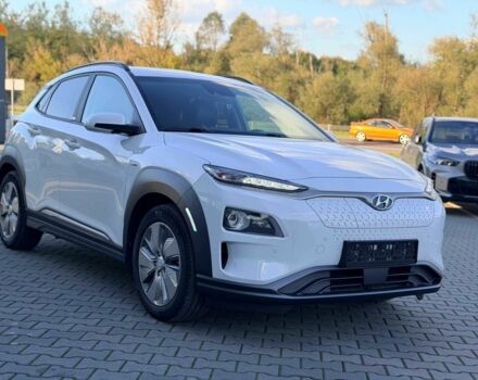 Белый Хендай Другая, объемом двигателя 0 л и пробегом 45 тыс. км за 12000 $, фото 1 на Automoto.ua