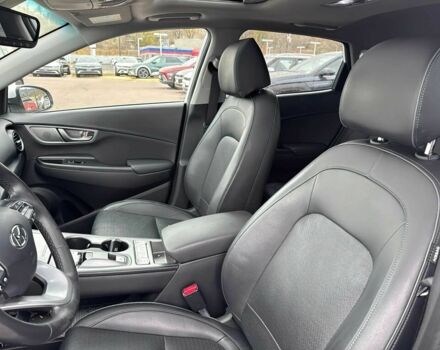 Белый Хендай Другая, объемом двигателя 0 л и пробегом 19 тыс. км за 10000 $, фото 9 на Automoto.ua