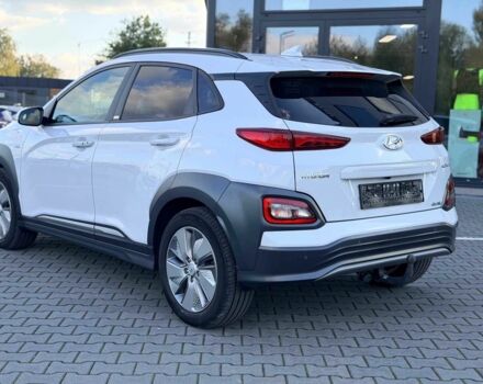 Белый Хендай Другая, объемом двигателя 0 л и пробегом 45 тыс. км за 12000 $, фото 3 на Automoto.ua