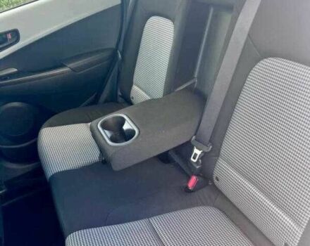 Белый Хендай Другая, объемом двигателя 2 л и пробегом 42 тыс. км за 5000 $, фото 12 на Automoto.ua