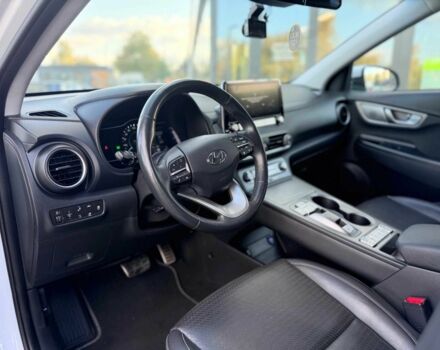 Белый Хендай Другая, объемом двигателя 0 л и пробегом 45 тыс. км за 12000 $, фото 6 на Automoto.ua