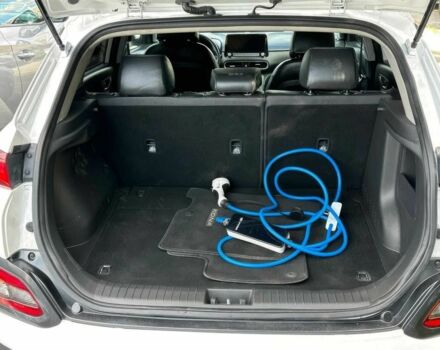 Белый Хендай Другая, объемом двигателя 0 л и пробегом 13 тыс. км за 14900 $, фото 9 на Automoto.ua