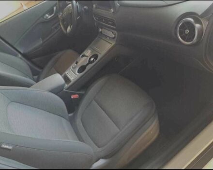 Белый Хендай Другая, объемом двигателя 2 л и пробегом 25 тыс. км за 16500 $, фото 9 на Automoto.ua