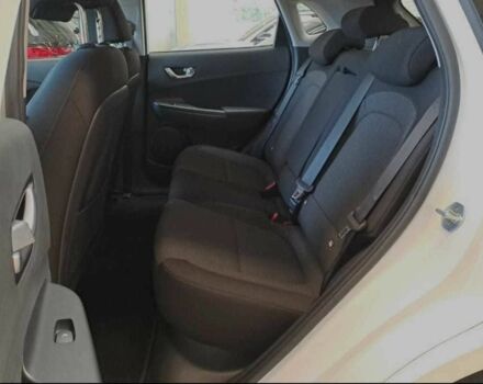 Белый Хендай Другая, объемом двигателя 2 л и пробегом 25 тыс. км за 16500 $, фото 7 на Automoto.ua