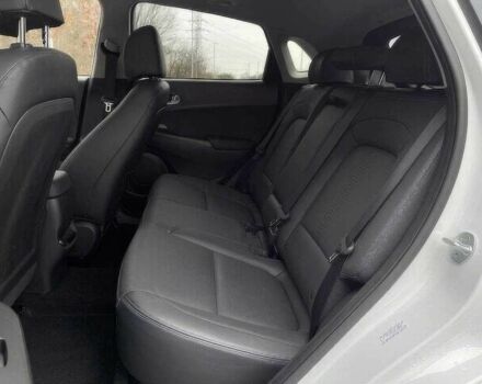 Белый Хендай Другая, объемом двигателя 0 л и пробегом 24 тыс. км за 11000 $, фото 12 на Automoto.ua