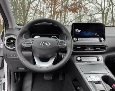 Белый Хендай Другая, объемом двигателя 0 л и пробегом 24 тыс. км за 11000 $, фото 8 на Automoto.ua