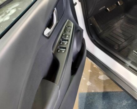 Белый Хендай Другая, объемом двигателя 0 л и пробегом 28 тыс. км за 22300 $, фото 4 на Automoto.ua