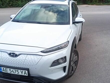 Белый Хендай Другая, объемом двигателя 0 л и пробегом 118 тыс. км за 17500 $, фото 1 на Automoto.ua