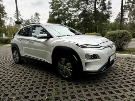 Белый Хендай Другая, объемом двигателя 0 л и пробегом 103 тыс. км за 17699 $, фото 1 на Automoto.ua