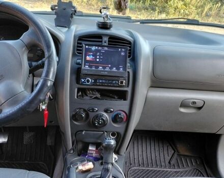 Чорний Хендай Інша, об'ємом двигуна 2 л та пробігом 390 тис. км за 3100 $, фото 6 на Automoto.ua