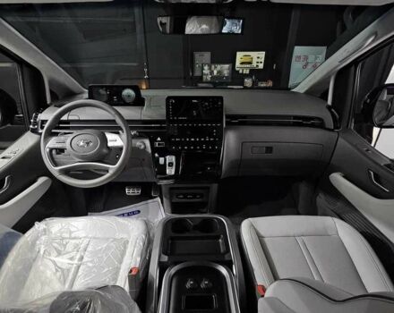 Чорний Хендай Інша, об'ємом двигуна 2.2 л та пробігом 29 тис. км за 22000 $, фото 5 на Automoto.ua