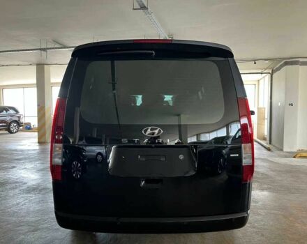 Чорний Хендай Інша, об'ємом двигуна 2.2 л та пробігом 68 тис. км за 32000 $, фото 2 на Automoto.ua