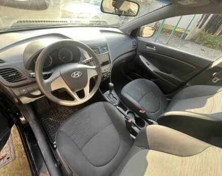 Чорний Хендай Інша, об'ємом двигуна 1.4 л та пробігом 10 тис. км за 10000 $, фото 2 на Automoto.ua