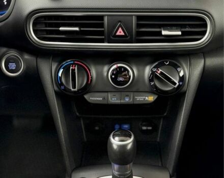 Черный Хендай Другая, объемом двигателя 0 л и пробегом 126 тыс. км за 13599 $, фото 18 на Automoto.ua