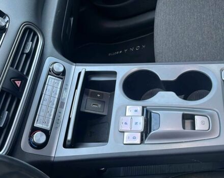 Чорний Хендай Інша, об'ємом двигуна 0 л та пробігом 149 тис. км за 18000 $, фото 8 на Automoto.ua