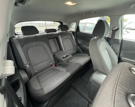 Черный Хендай Другая, объемом двигателя 2 л и пробегом 40 тыс. км за 18400 $, фото 15 на Automoto.ua