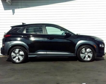 Черный Хендай Другая, объемом двигателя 0 л и пробегом 20 тыс. км за 9000 $, фото 5 на Automoto.ua