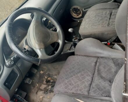 Красный Хендай Другая, объемом двигателя 1.3 л и пробегом 470 тыс. км за 600 $, фото 6 на Automoto.ua