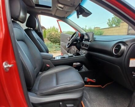 Червоний Хендай Інша, об'ємом двигуна 0 л та пробігом 220 тис. км за 16300 $, фото 6 на Automoto.ua