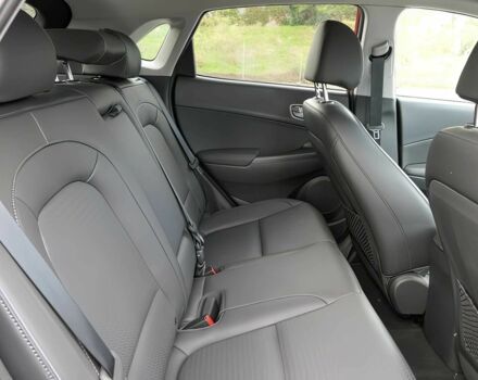 Красный Хендай Другая, объемом двигателя 0 л и пробегом 37 тыс. км за 11500 $, фото 12 на Automoto.ua